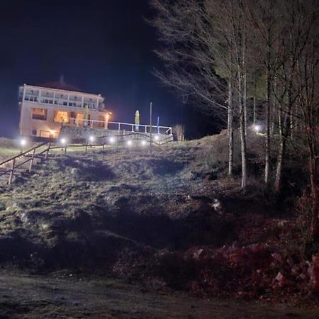 Cabana Cerbu Bozovici ภายนอก รูปภาพ