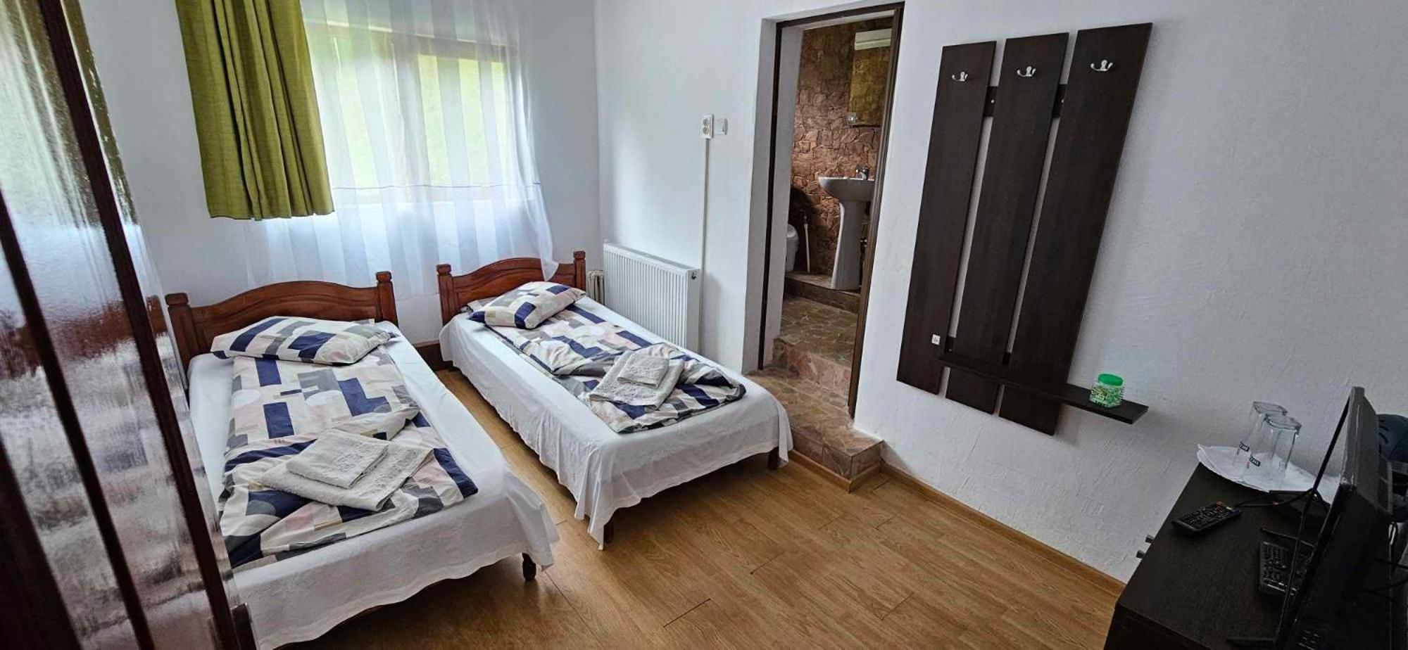 Cabana Cerbu Bozovici ภายนอก รูปภาพ